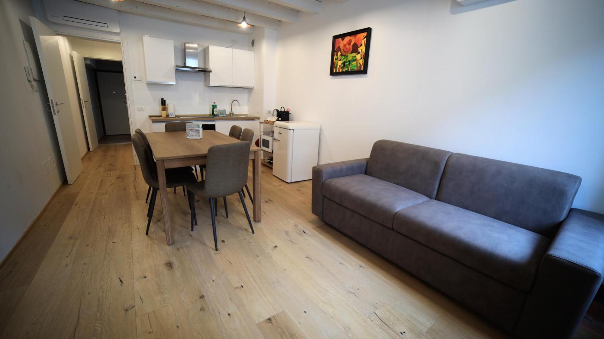 Loggia Tre Piazze * Brescia