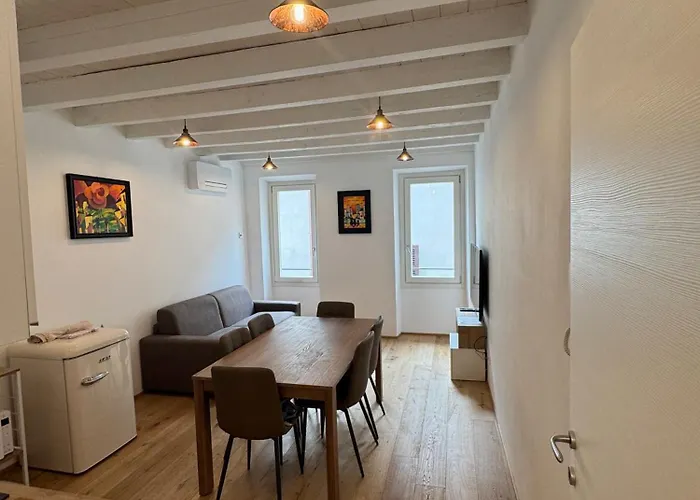 Loggia Tre Piazze Apartments