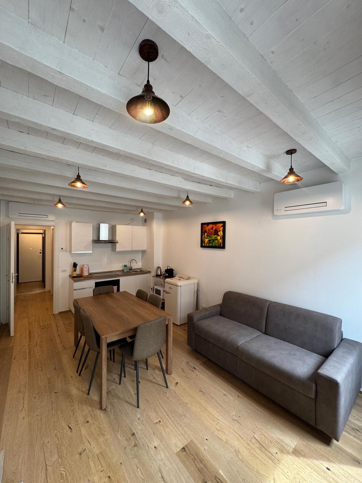 Loggia Tre Piazze Appartamento Brescia